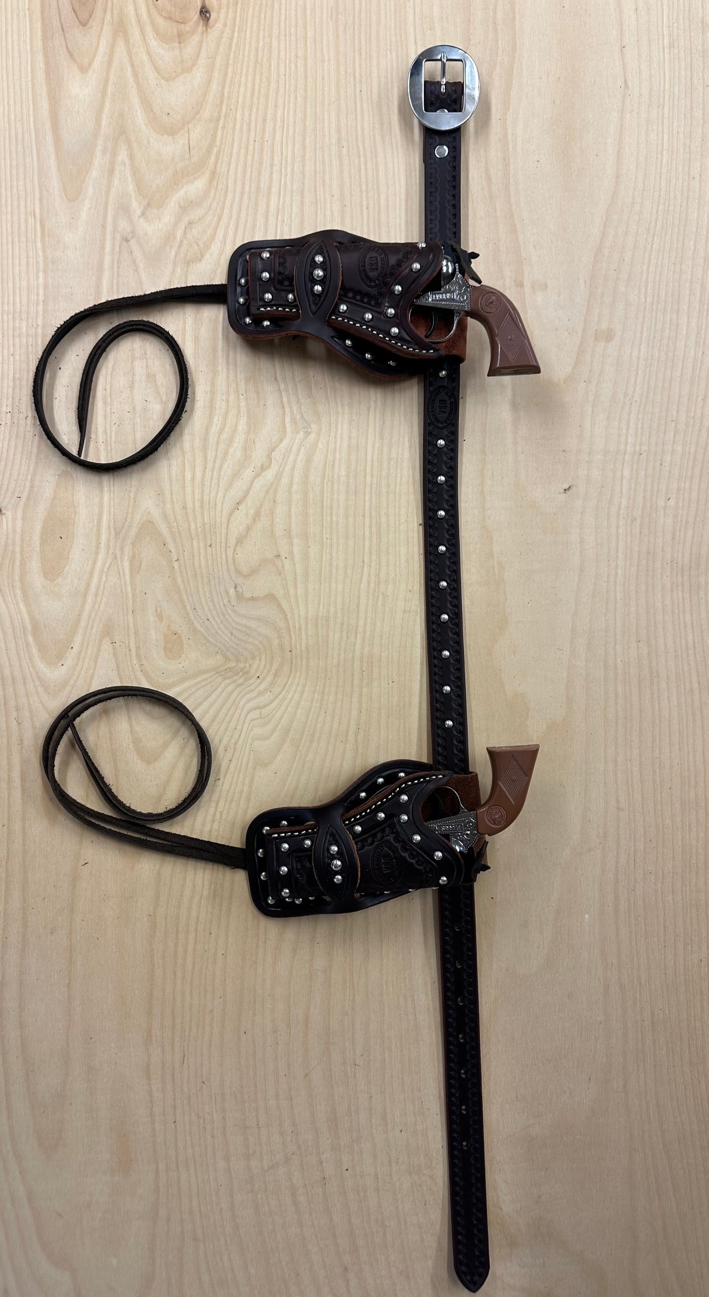 Fancy Small Double Cap Gun Rig with Leather Holster and Belt